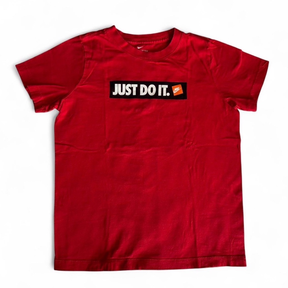 Nike Boys Red "Just Do It" Graphic Tee - Size L (14-16)